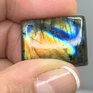 Vibrant Labradorite Stone